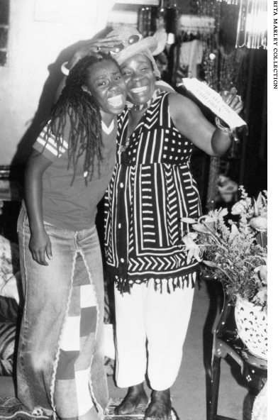 With Stephanie at my usual birthday party in Ghana With Erykah Badu at - photo 23