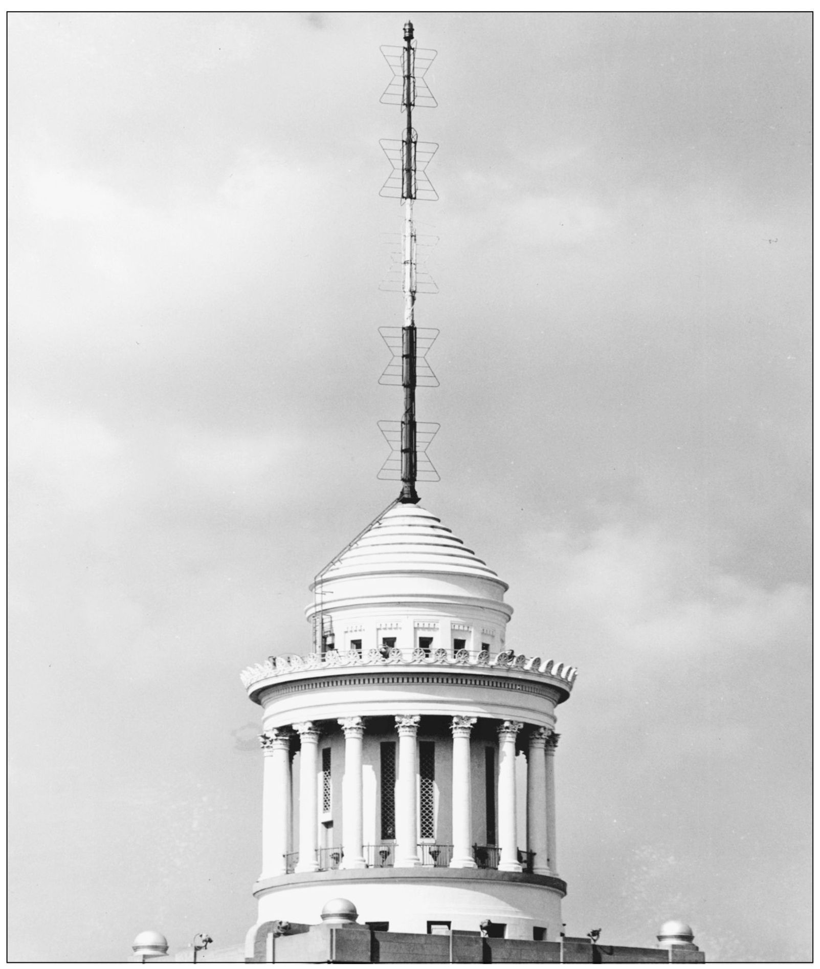 When WDSU signed on the air in 1948 its antenna was placed atop the tallest - photo 3