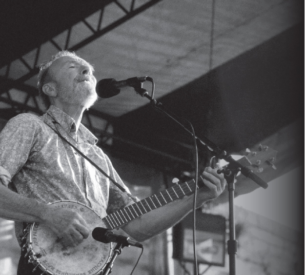 CONTENTS PREFACE The Newport Folk Festival was an American musical institution - photo 5