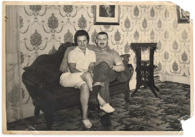 Nanny and Grampy in their absolutely stunning living room in Woodstock New - photo 9