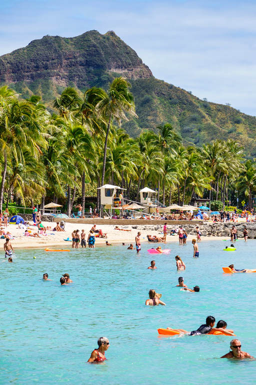 Kuhio Beach ROSAIRENEBETANCOURT 5 ALAMY Honolulu Top Sights Iolani Palace - photo 6