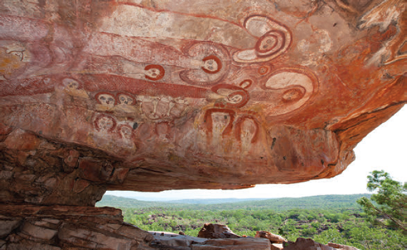 Wanjina c 2000 BCE earth pigments on rock shelter The Wanjinas are over 5 m - photo 3