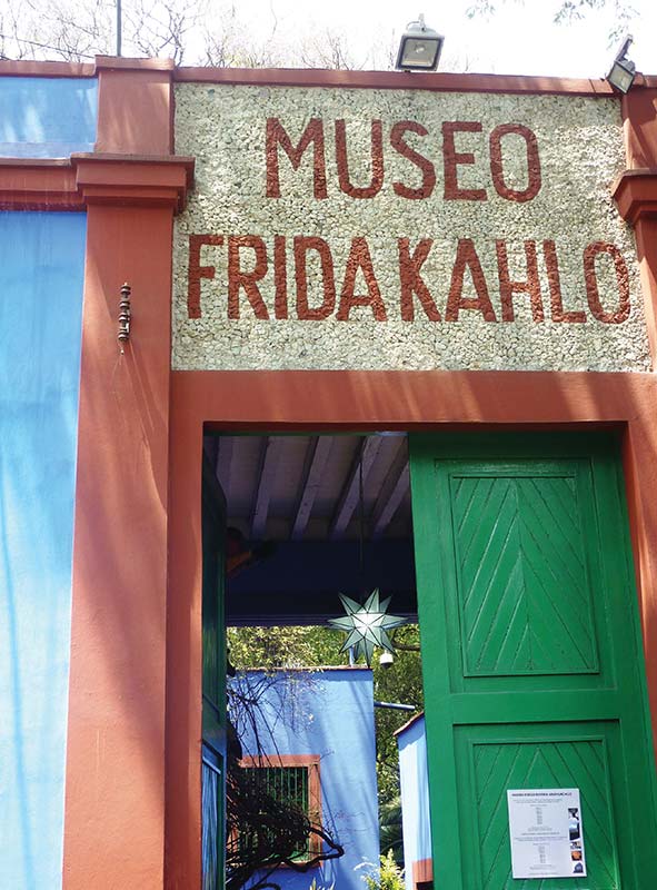 Museo Frida Kahlo A superbly talented painter and a beloved icon the world - photo 13