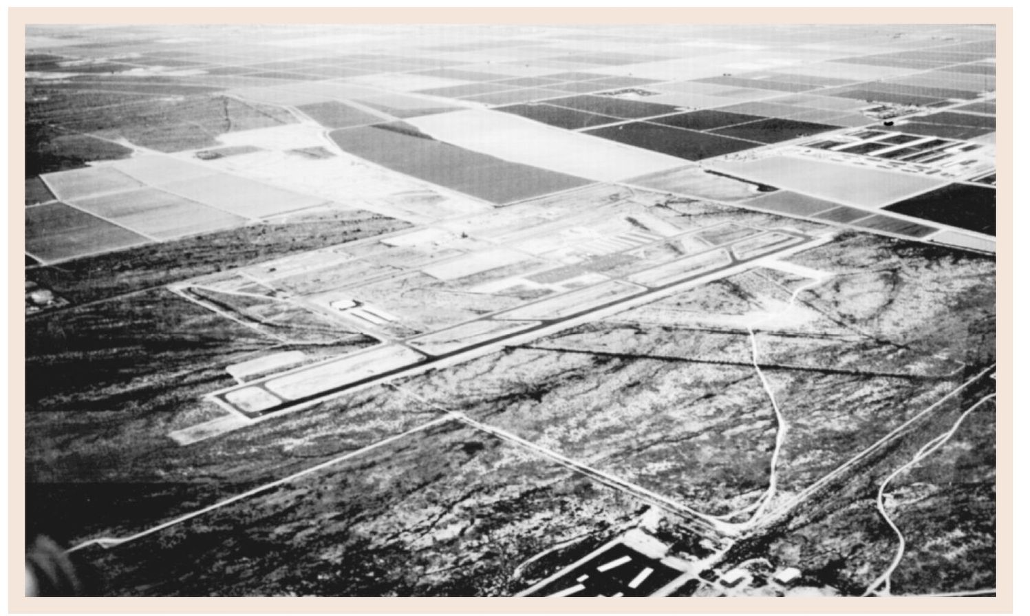 An airport for Buckeye began in 1946 with the Saguaro Air Park owned by Pat - photo 10