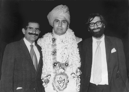 At my friend Azads wedding in Lucknow in 1971 Along with me is my elder - photo 9