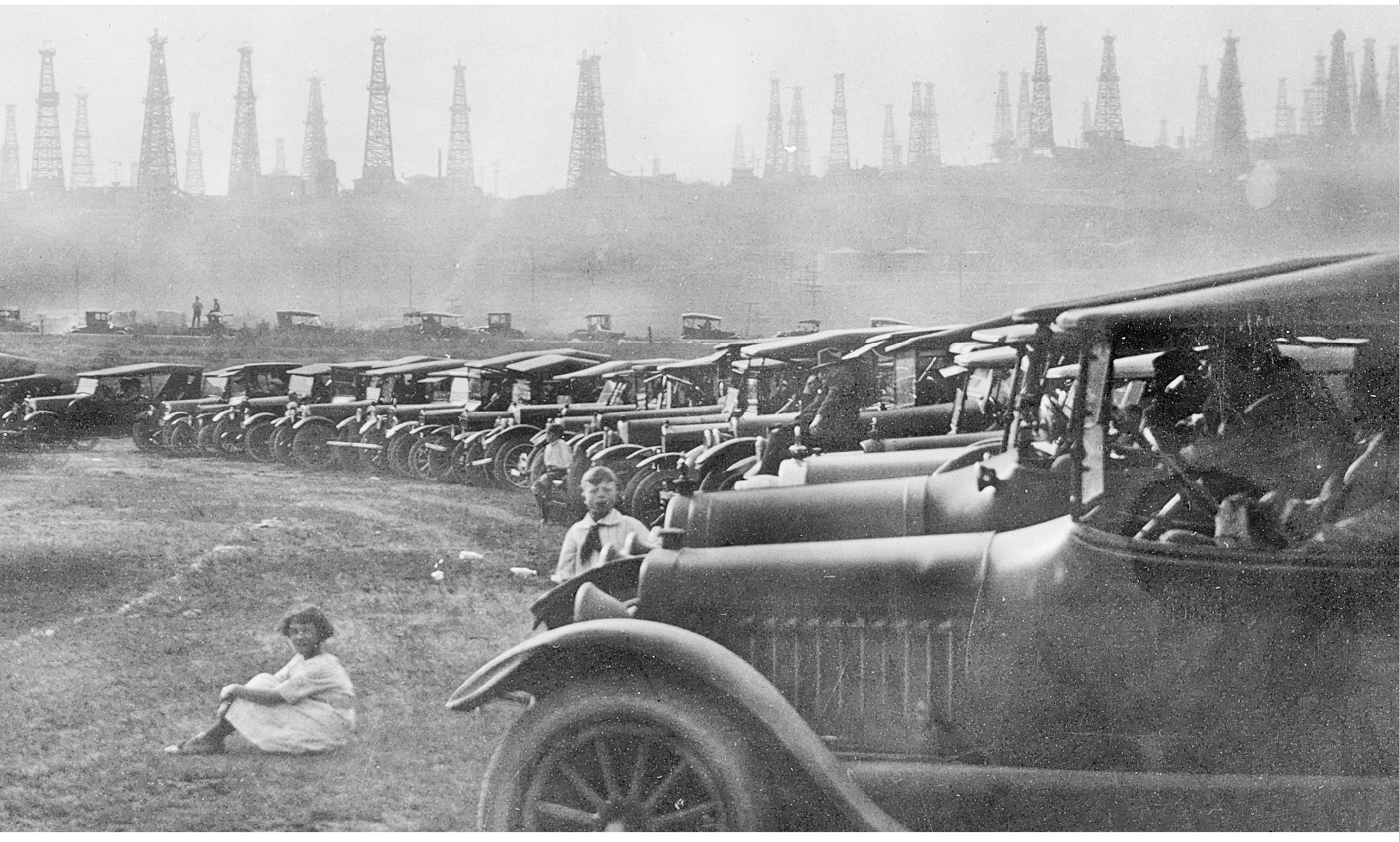 SHELL FIELD CROWD This image of Shell Field is complete with a dugout and - photo 9