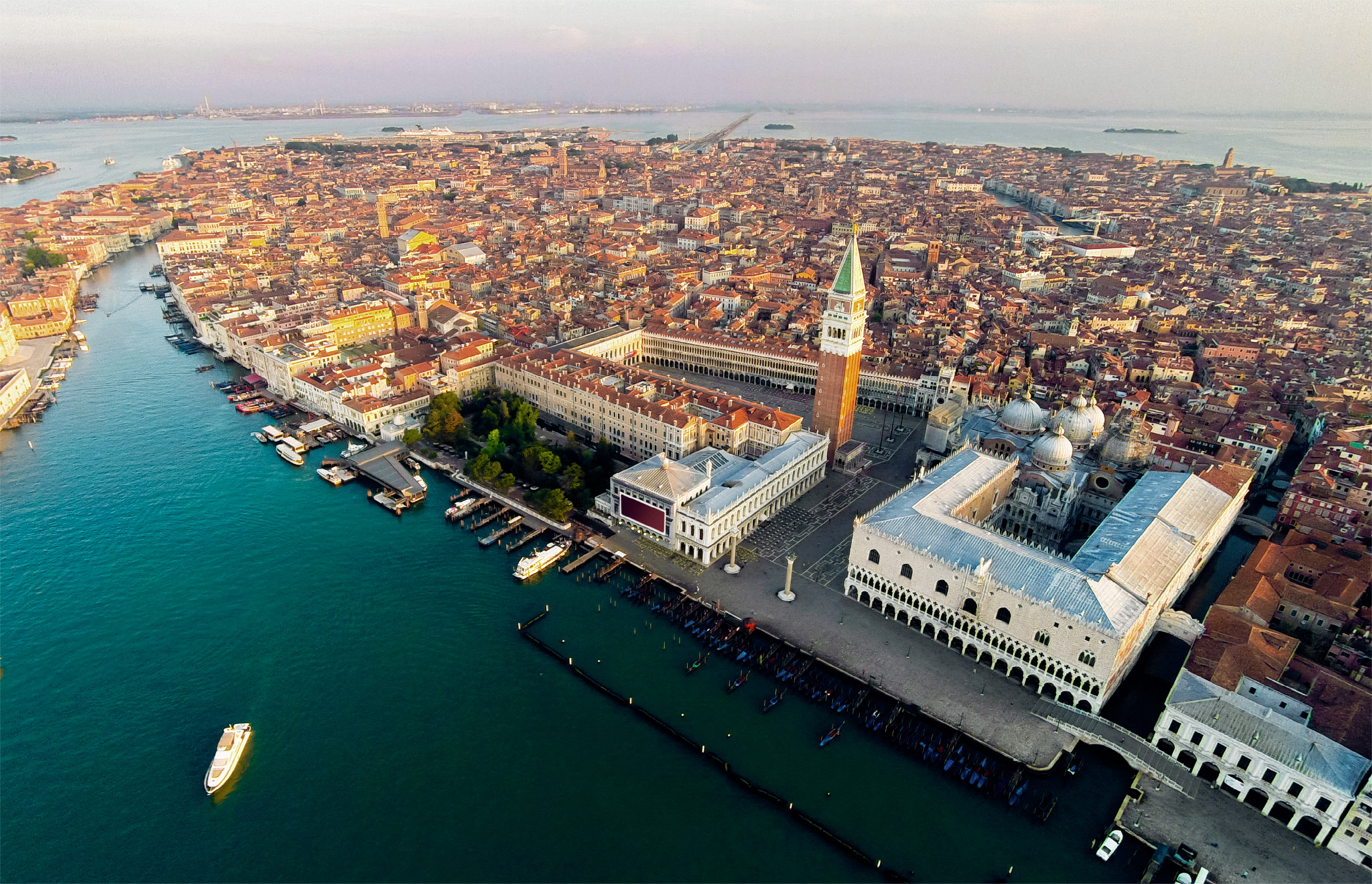 t Aerial view of St Marks Square Venice Welcome to Europe Reasons to Love - photo 4