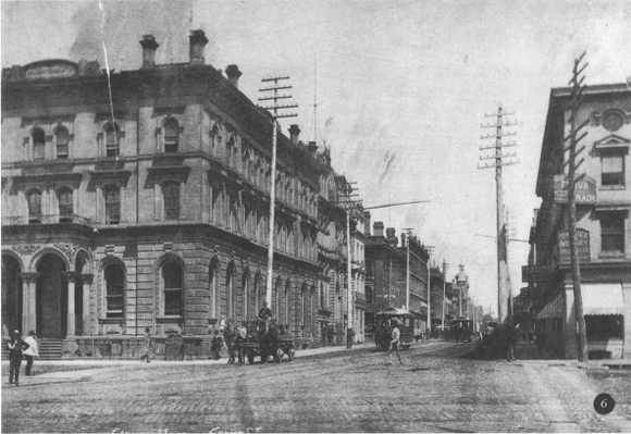 Introduction From the late 1890s to 1930 the city of Toronto underwent more - photo 10