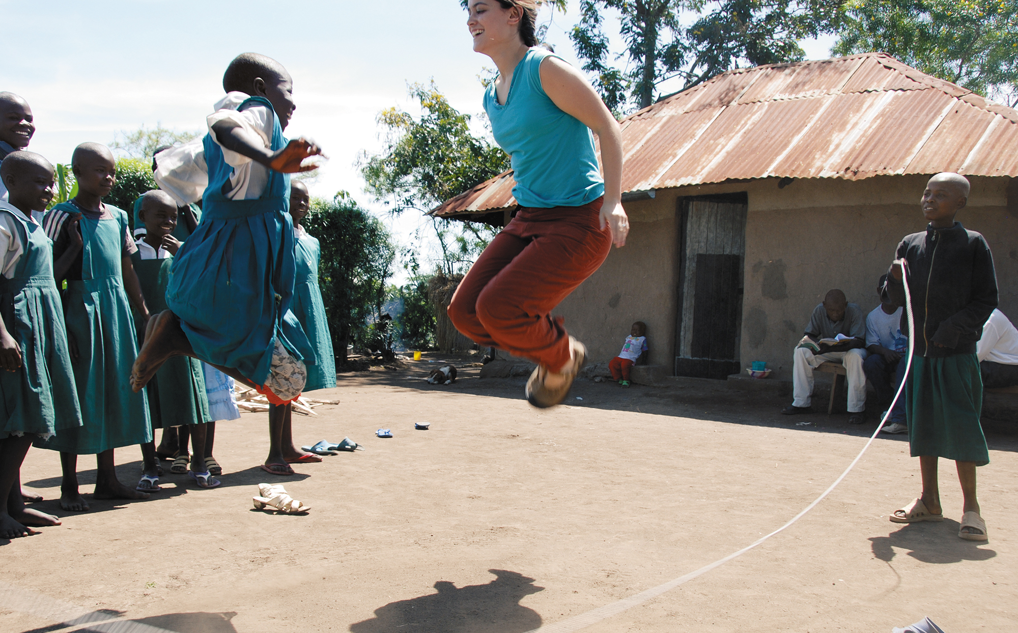 Jumping rope with school children Lillian and Zinnat after her surgery - photo 12