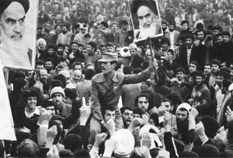 5 Crowds oflranian protestors demonstrate in support of exiled Ayatollah - photo 7