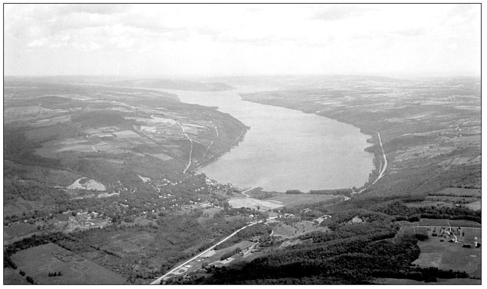 Keukas bluff divides the East and West Branches of that lake from each other - photo 18