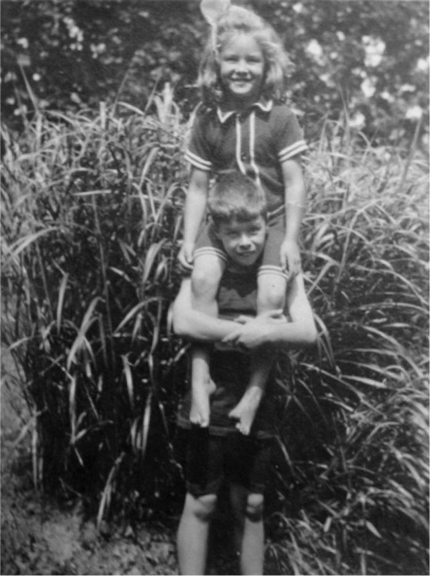 Young Virginia and her brother John with flowers The Halls had an apartment - photo 11