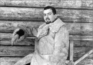 Mochulskys friend and fellow Gulag employee Volodia Kravtsov outside Pechorlags - photo 11