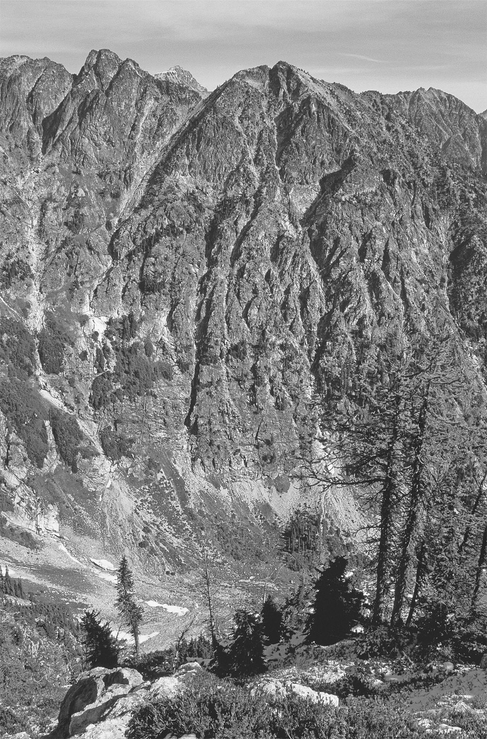 Memaloose Ridge as seen from Goode Ridge hike 81 FALCON GUIDES An - photo 3