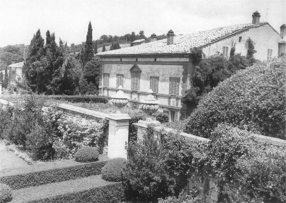 14 La Foce after water had been brought to the estate 15 Pinsents bottom - photo 14