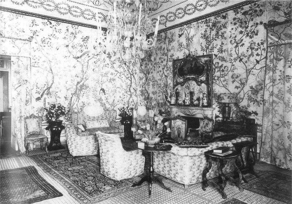 9 La sala degli uccelli in the Villa Medici showing the Chinese silk wallpaper - photo 9