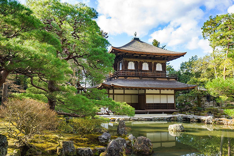 NATTEE CHALERMTIRAGOOLSHUTTERSTOCK Kyoto Osaka Top Sights Nishiki Market - photo 11