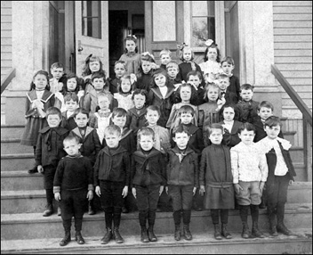 Johnstons first grade class Dorchester Massachusetts 1903 Johnston stands - photo 3