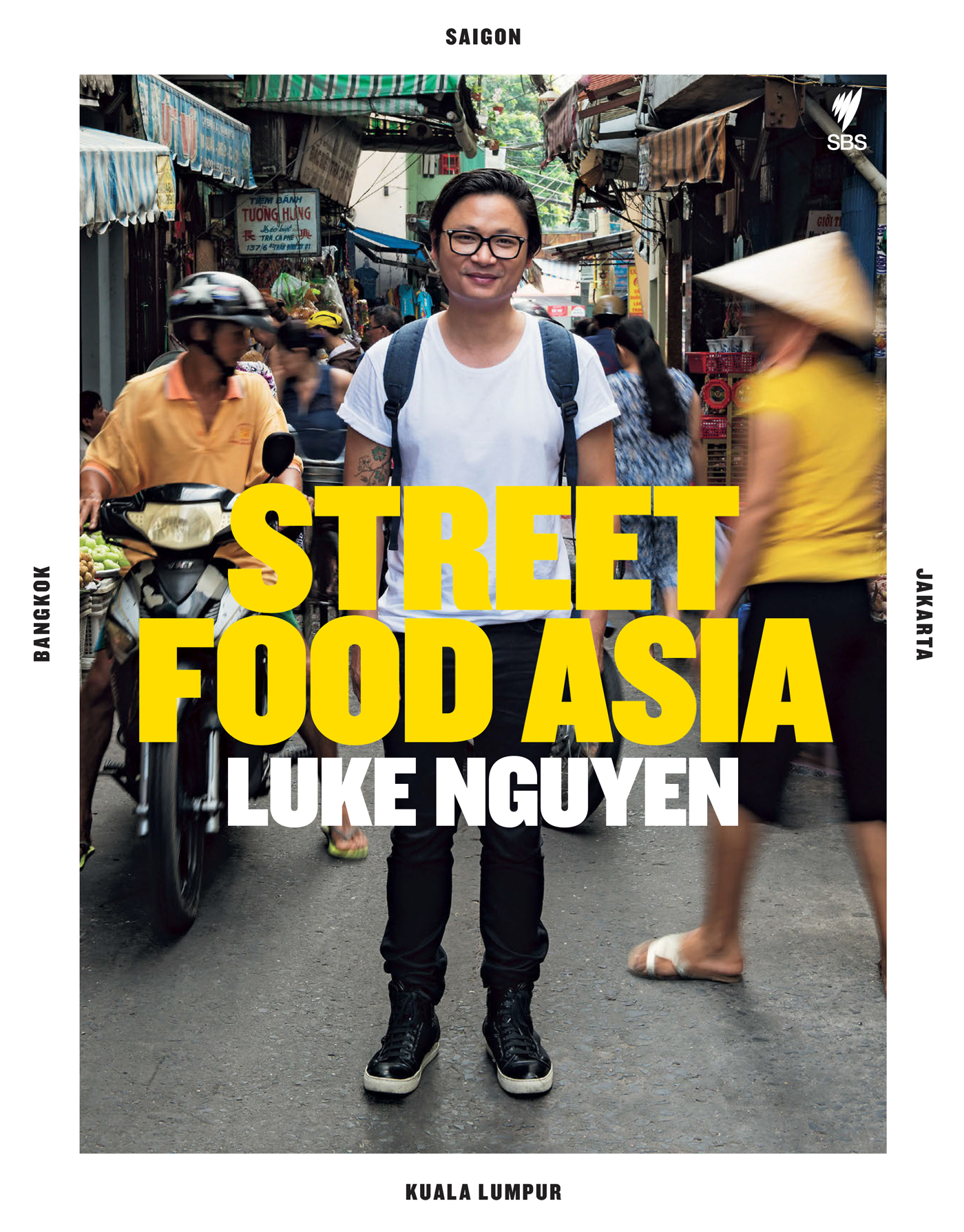 W hether eating fiery som tum on a bustling Bangkok street slurping ph in - photo 1