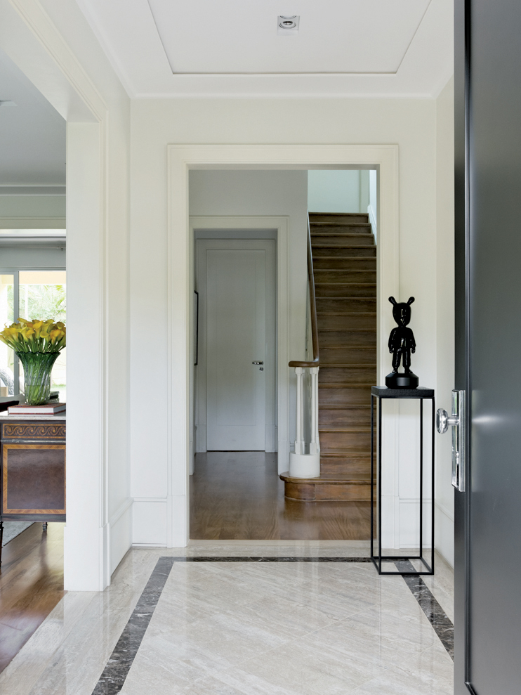 The entry hall vestibules and staircase are illustrative of the houses - photo 4