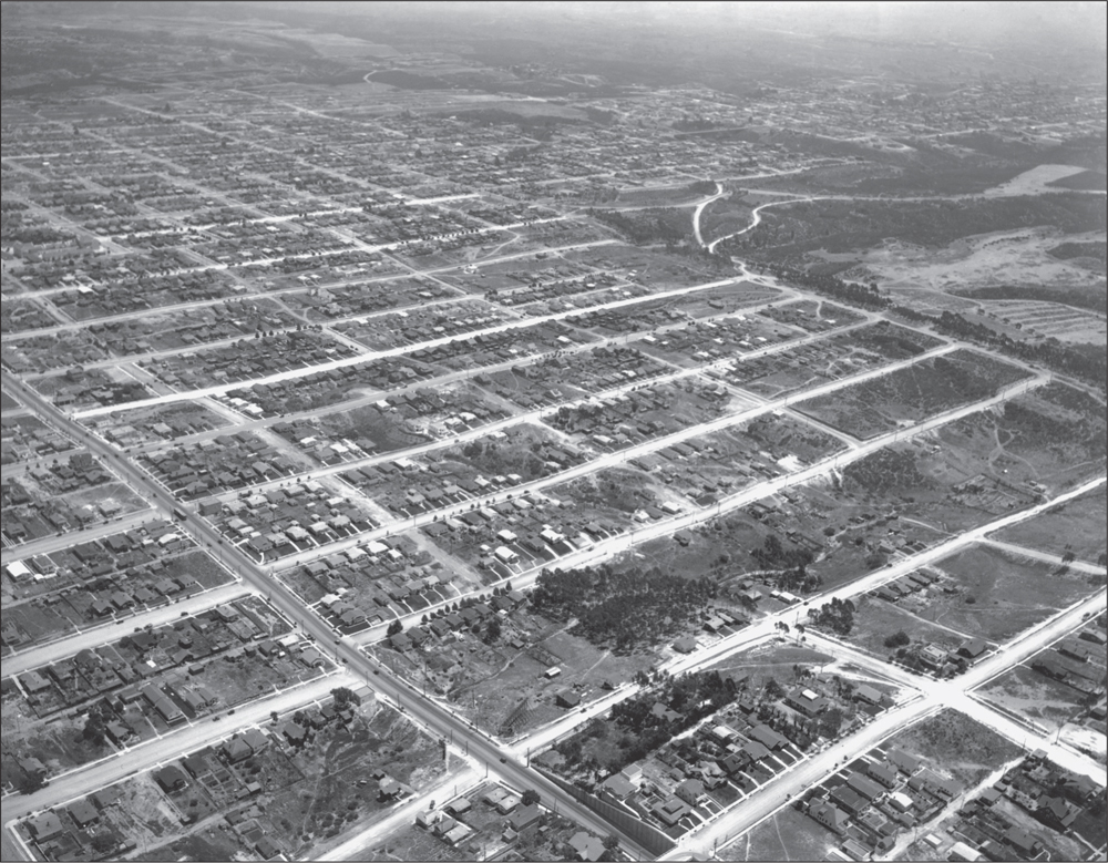 ABOVE NORTH PARK 1926 The mismatched street grid resulting from North Parks - photo 2