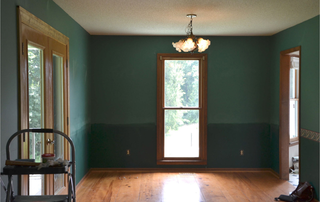 The dining room when we moved in What our family room really looked like - photo 16