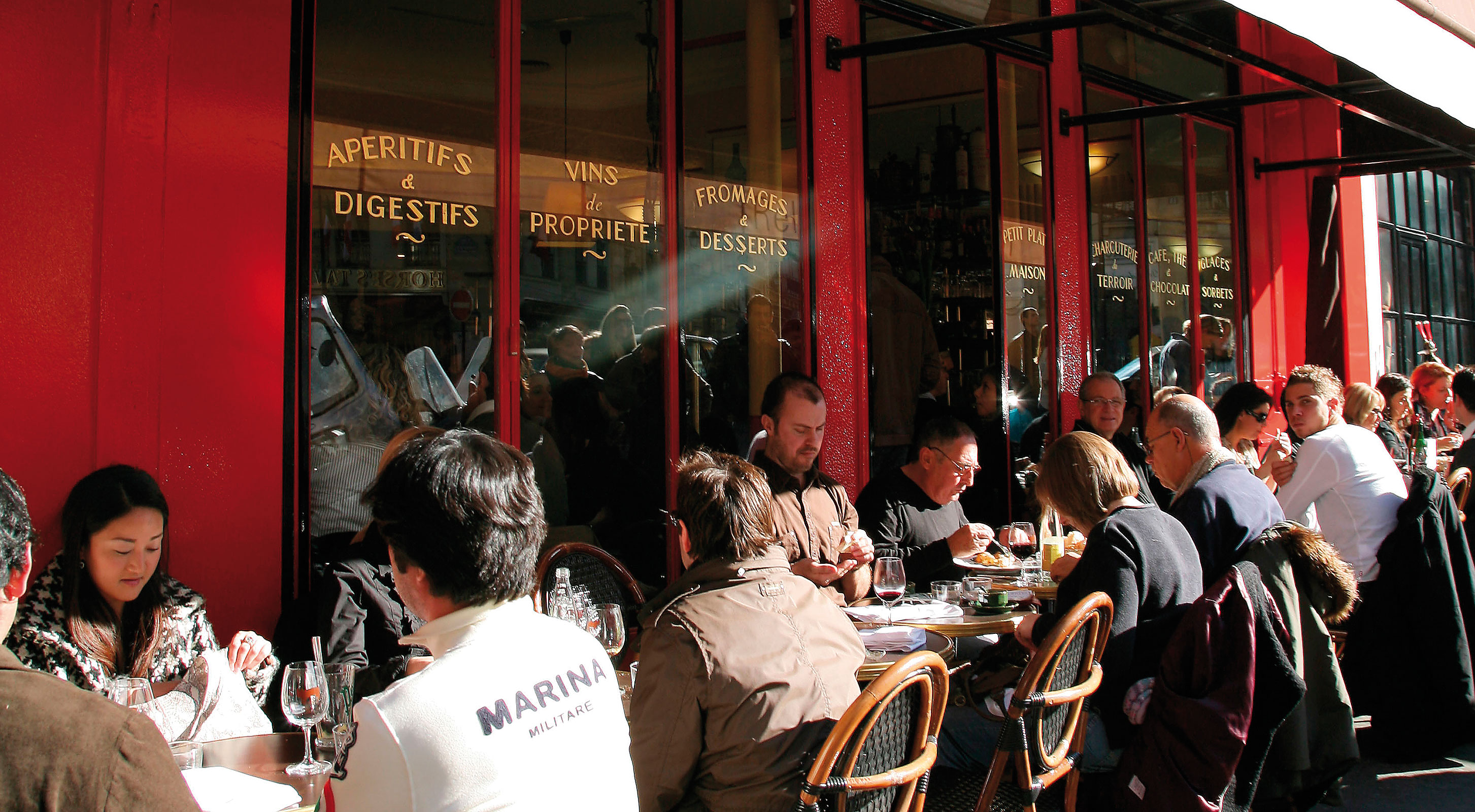 Le Comptoir du Relais HELEN CATHCARTALAMY Eiffel Tower Seven million - photo 35