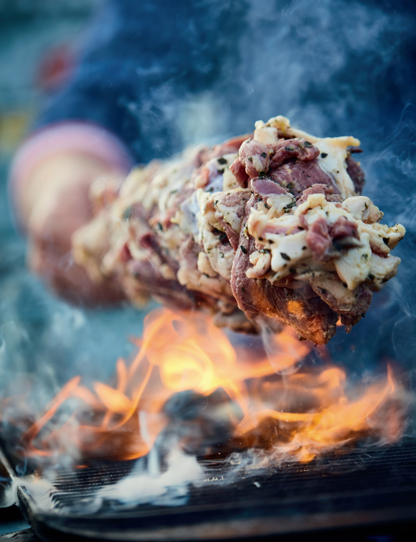 EPIC LAMB KEBABS CHIPS FLATBREADS SUNSHINE SALAD 14kg lamb shoulder bone - photo 10