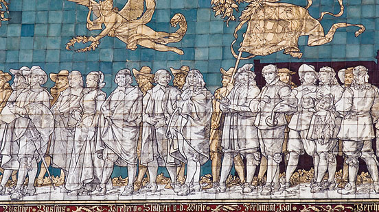 Detail of tiled tableaux on Western Phillips wing at Rijksmuseum WILL - photo 5