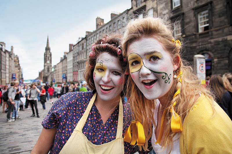 Edinburgh cuts loose during its August arts festival RUNNING OF THE - photo 5