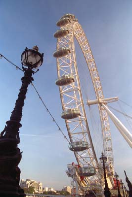 Blow through the city on a double-decker bus and take a pinch-me-Im-in-London - photo 16