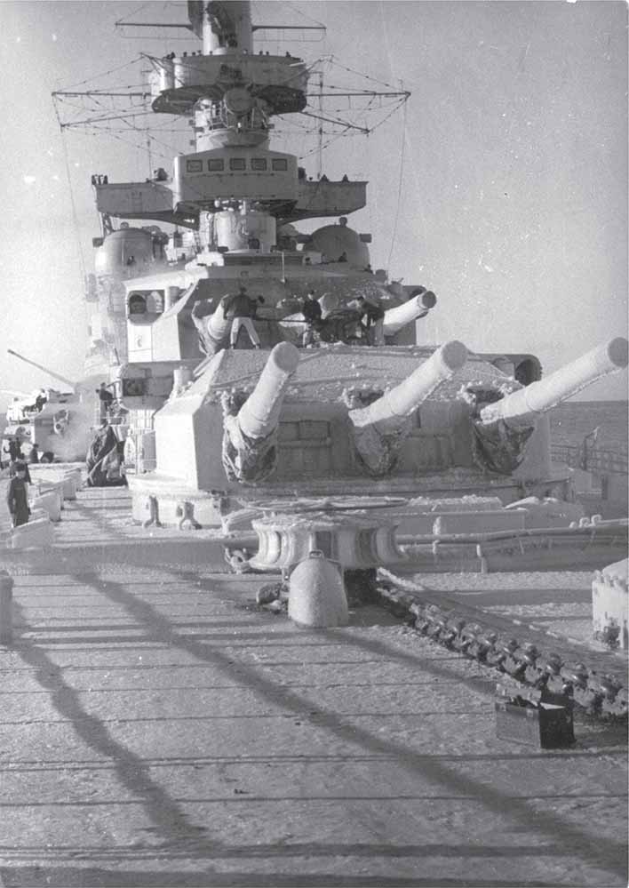 Gneisenau in the winter of 193940 The Scharnhorst and Gneisenau The - photo 2