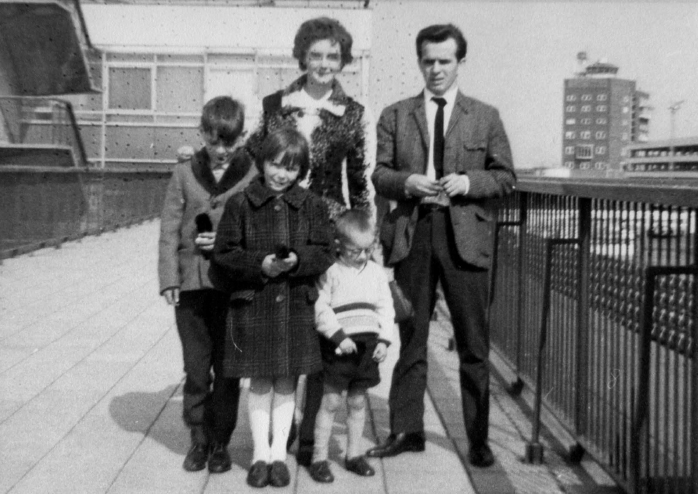 Shirley and Brian Cooper with their children L to R Kevin Jacqueline and - photo 12