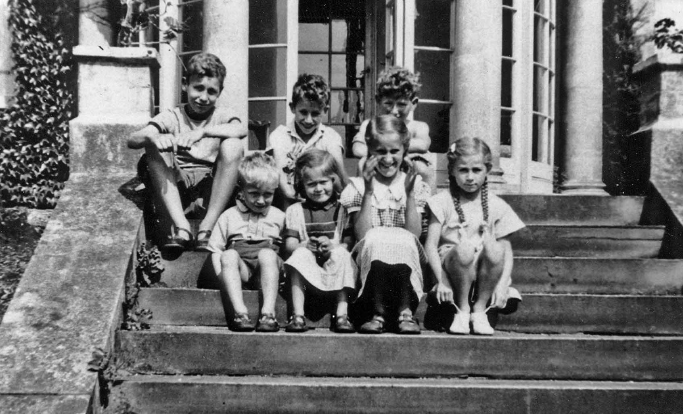 A happy day out Jane and Sue with their cousins Back row L to R Patrick - photo 5