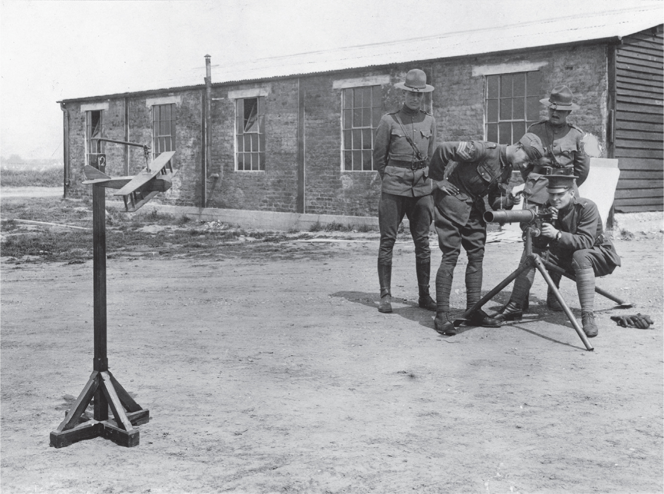 Training US officers in aerial gunnery Cranwell at the end of its - photo 19