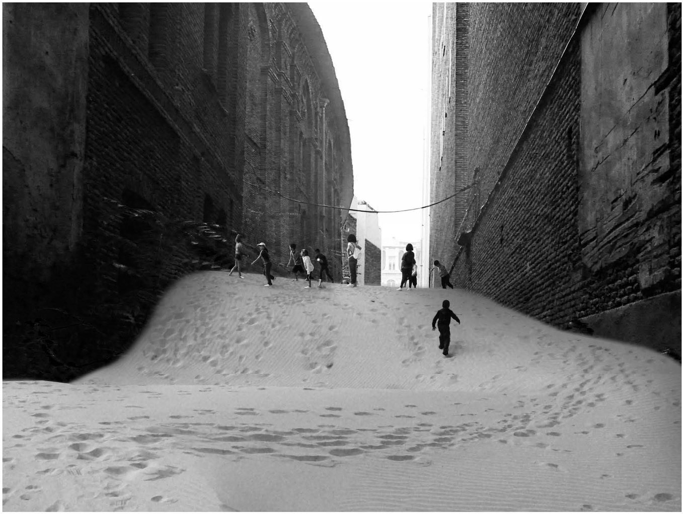 With a massive hauling of sand on the backs of a disused ball court Beti Jai - photo 3