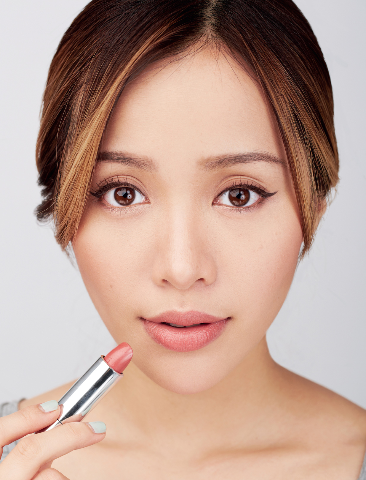 MAKE UP MICHELLE PHAN Your Life Guide to Beauty Style and SuccessOnline and - photo 3