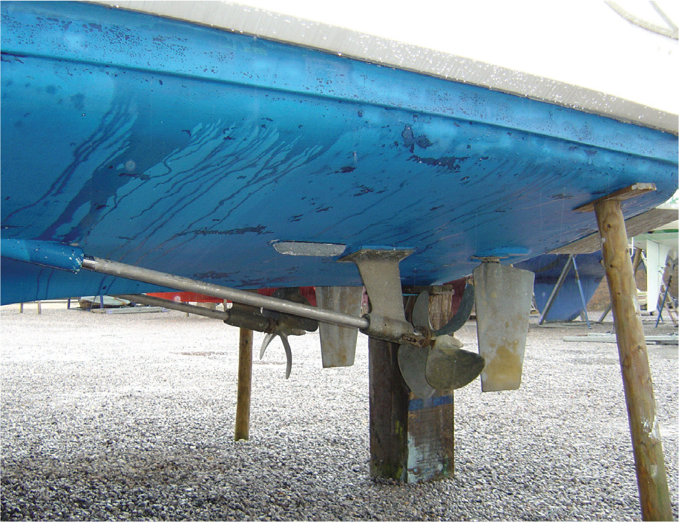 If you are thinking of buying a boat you should see it out of the water if - photo 8