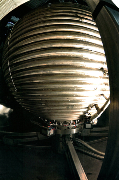 A rotating sphere of liquid sodium at the University of Maryland provides clues - photo 23