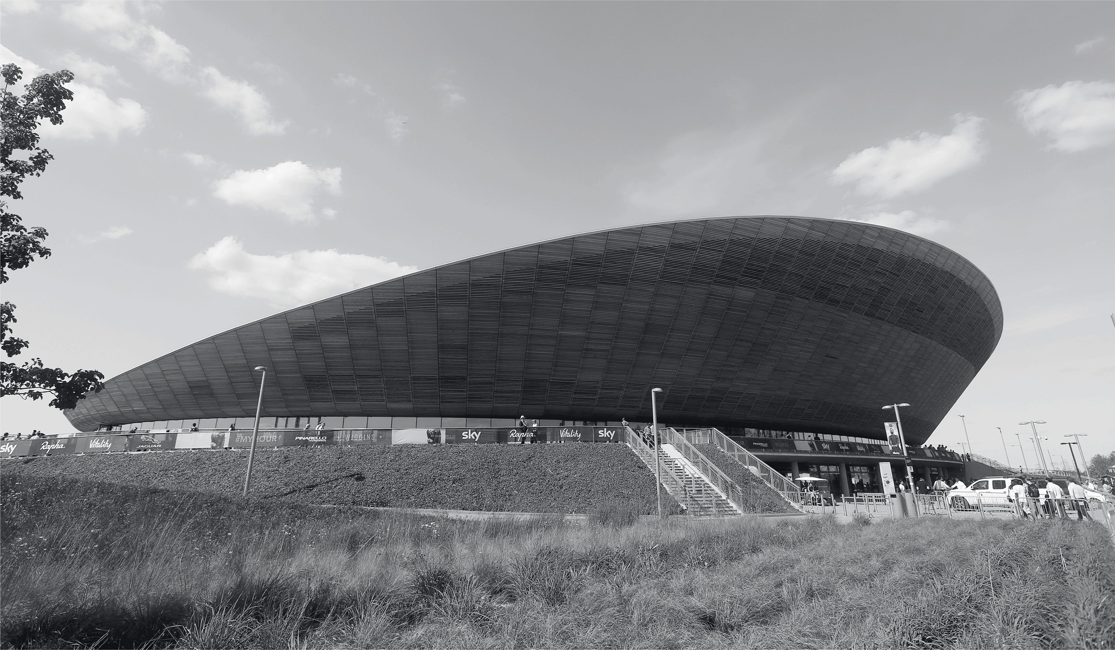 The Lee Valley VeloPark The Olympic stadium was built on the site of the old - photo 4