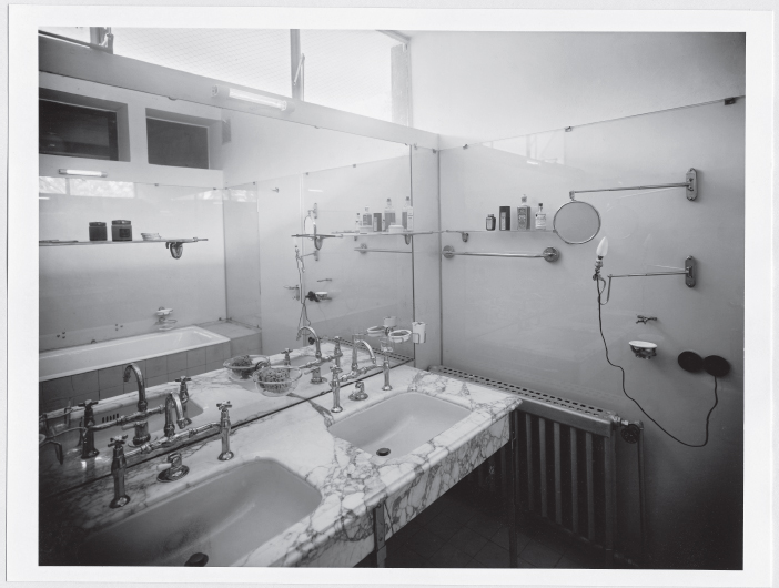 Same bathroom as published in Bauhausbauten Dessau Munich A Langen 1930 - photo 3