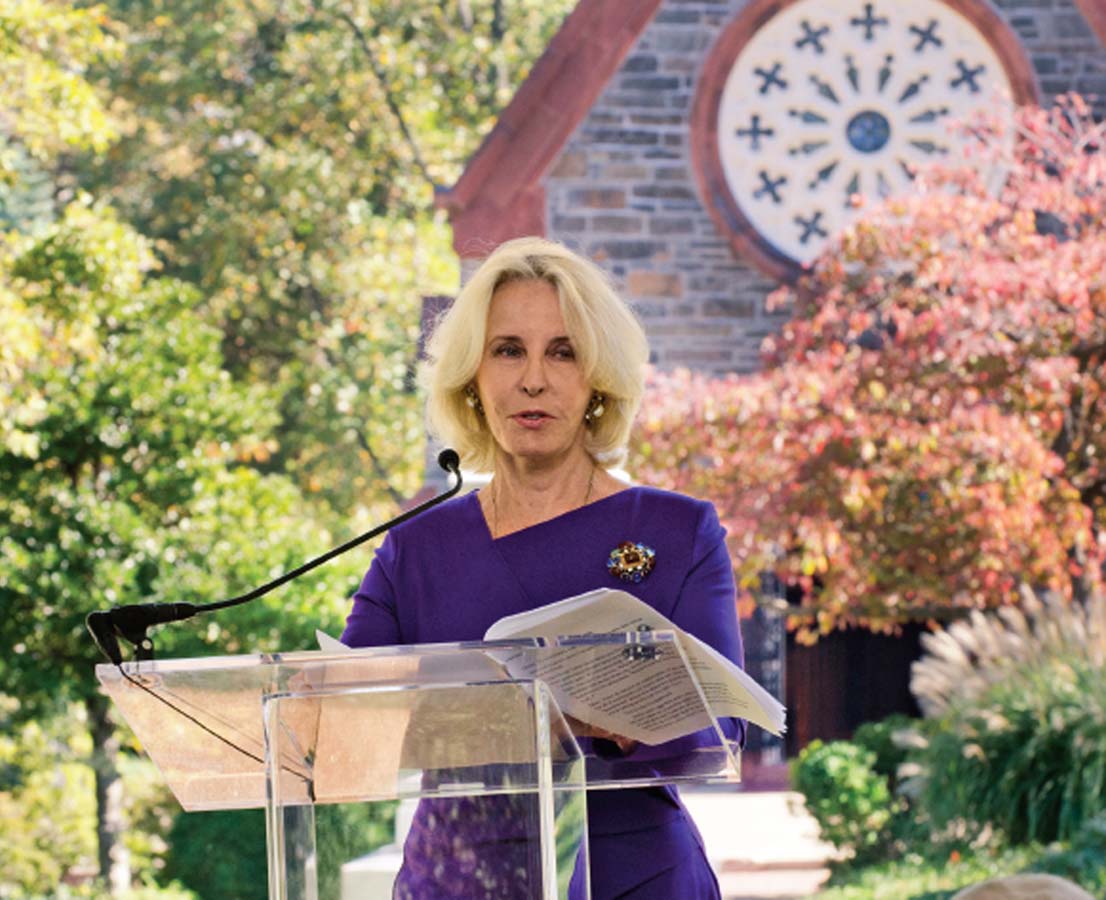 Speaking at Bens yahrzeit in front of the chapel at Oak Hill Cemetery trying - photo 26