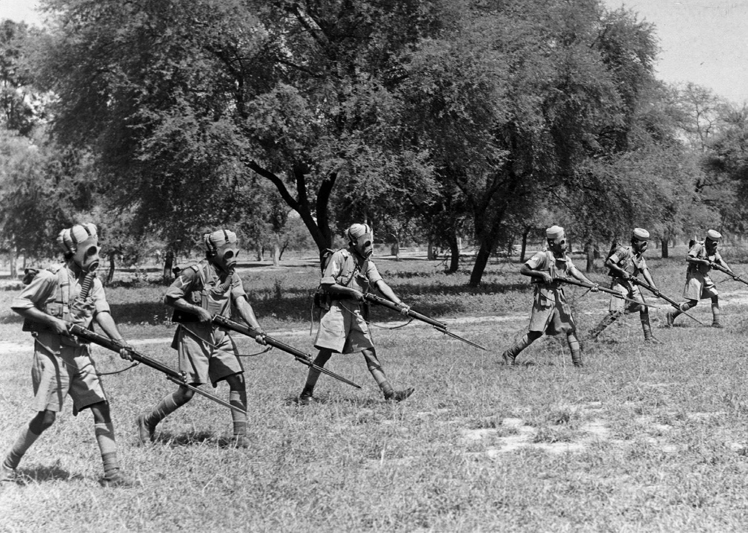 6 Preparing for modern war Indian infantrymen c 1940 7 Clearing a - photo 11