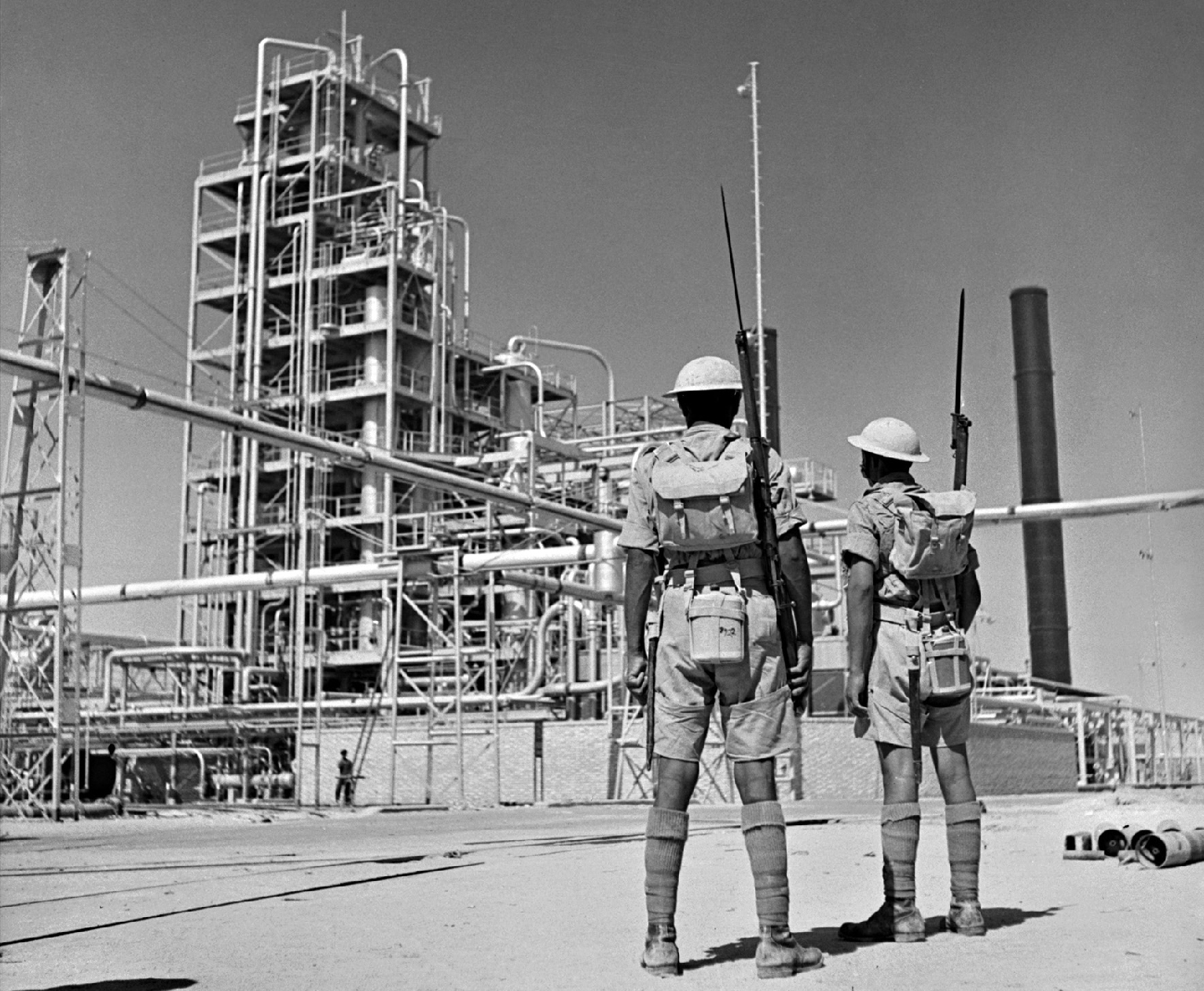 9 Securing an oil refinery in Iran September 1941 10 4th Indian Division - photo 14