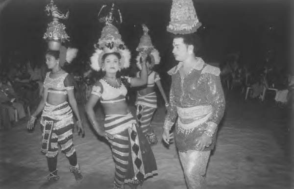 Traditional folk dance Karaga Attamdancing with pots Nagore Dargah A - photo 5