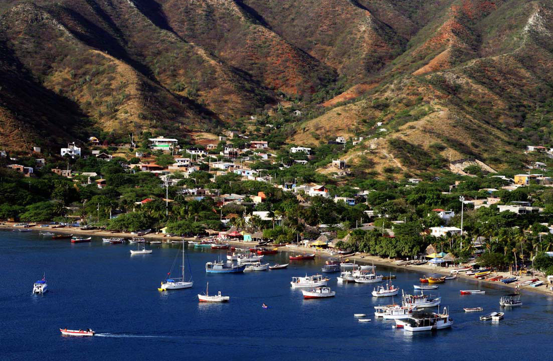 Waterfront and village Taganga PAUL KENNEDYLONELY PLANET IMAGES Diverse - photo 4