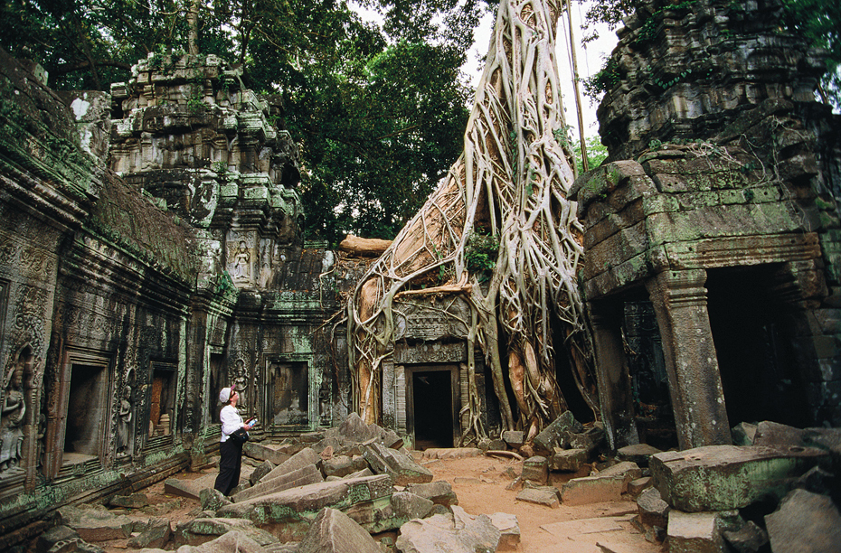 Ta Prohm ANTONY GIBLINLONELY PLANET IMAGES Phnom Penh The Cambodian - photo 5