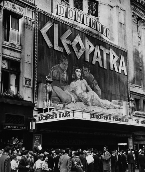 10 Sign painters in Times Square put finishing touches on a giant wordless - photo 10