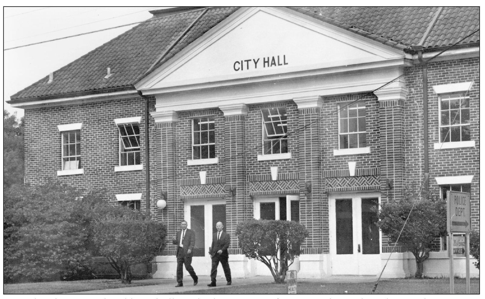 Completed in 1927 the old city hall was built at a cost of 30000 It housed - photo 7