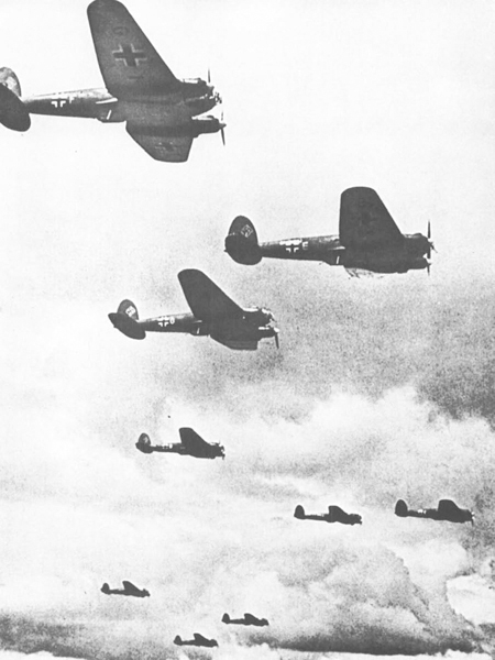 Frontline Luftwaffe aircraft in July 1940 Messerschmitt 109E Some 35000 109s - photo 15